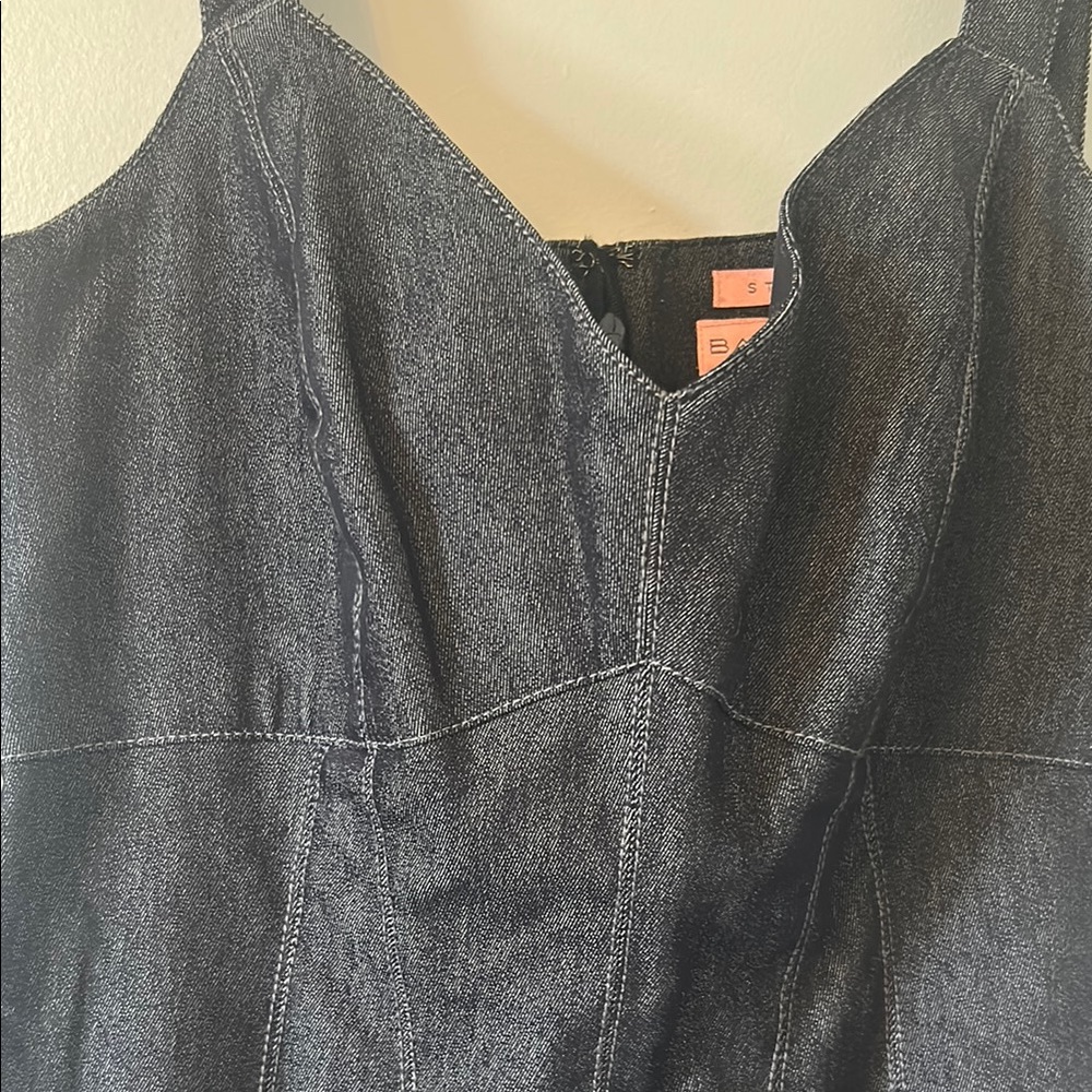 Elegant Dark Denim Dress - Picture 2 of 3